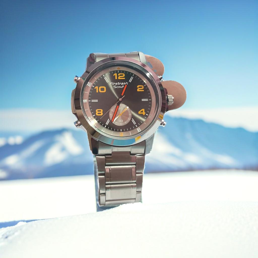 sports look metal strap analog watch for men
