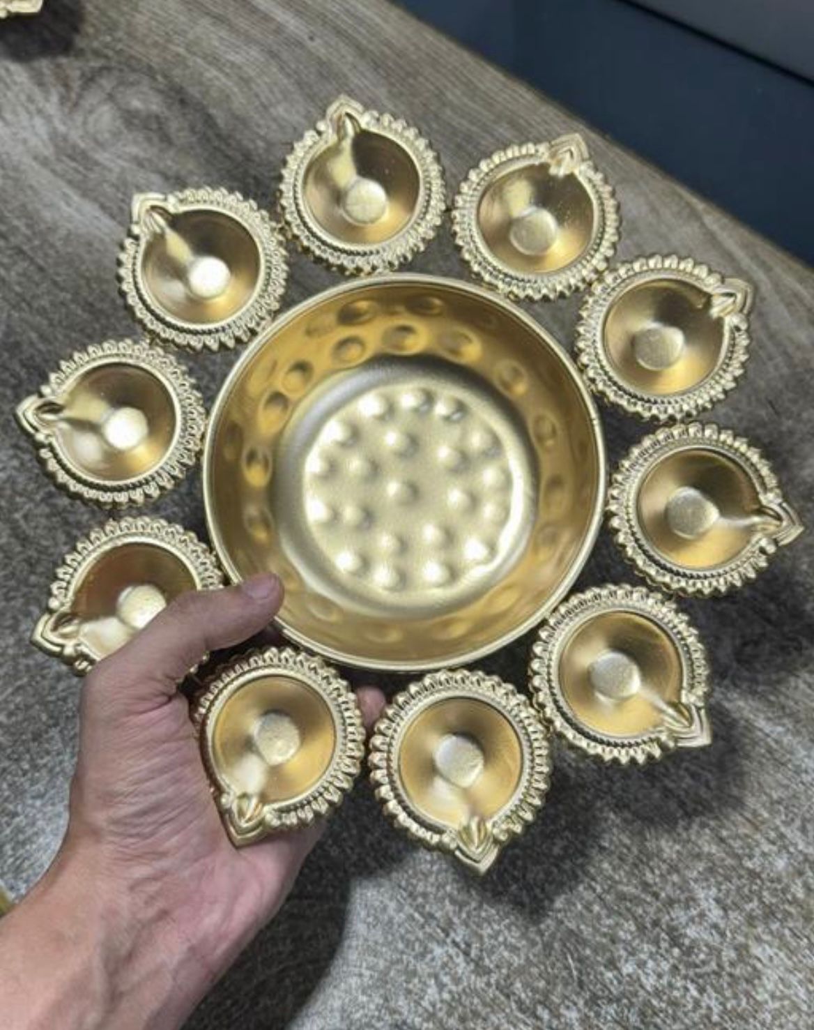 UZA Metals™ Handcrafted Diya Urli Bowl (Pack of 1)